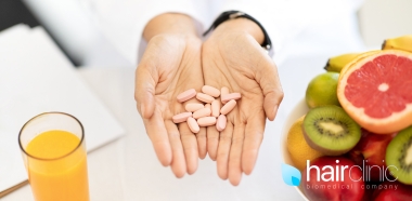 vitamina-h-biotina-per-capelli-previene-la-caduta-dei-capelli